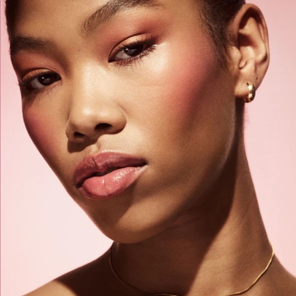 Fenty Beauty RIRI ON REPEAT MAKEUP ESSENTIALS Trio Set Bundle - Picture 8 of 16